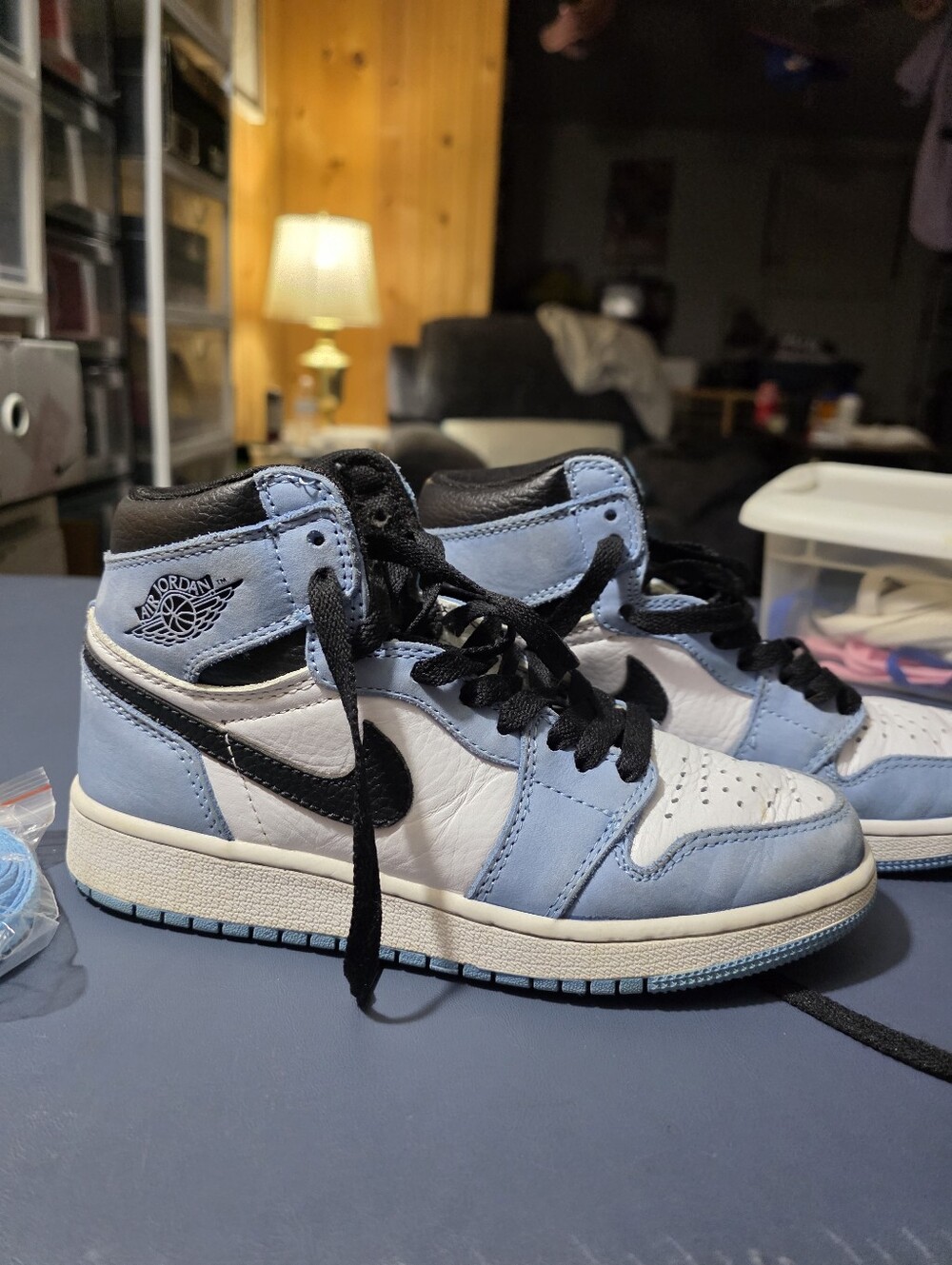 Jordan 1 High University Blue White, Light Blue & Black Size 3.5y. - Picture 3 of 6